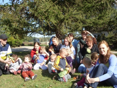 Radosne Maluchy na koniach