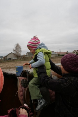 Radosne Maluchy na konikach - oczami dziecka